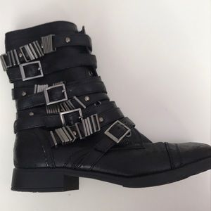 Moto Black Boots